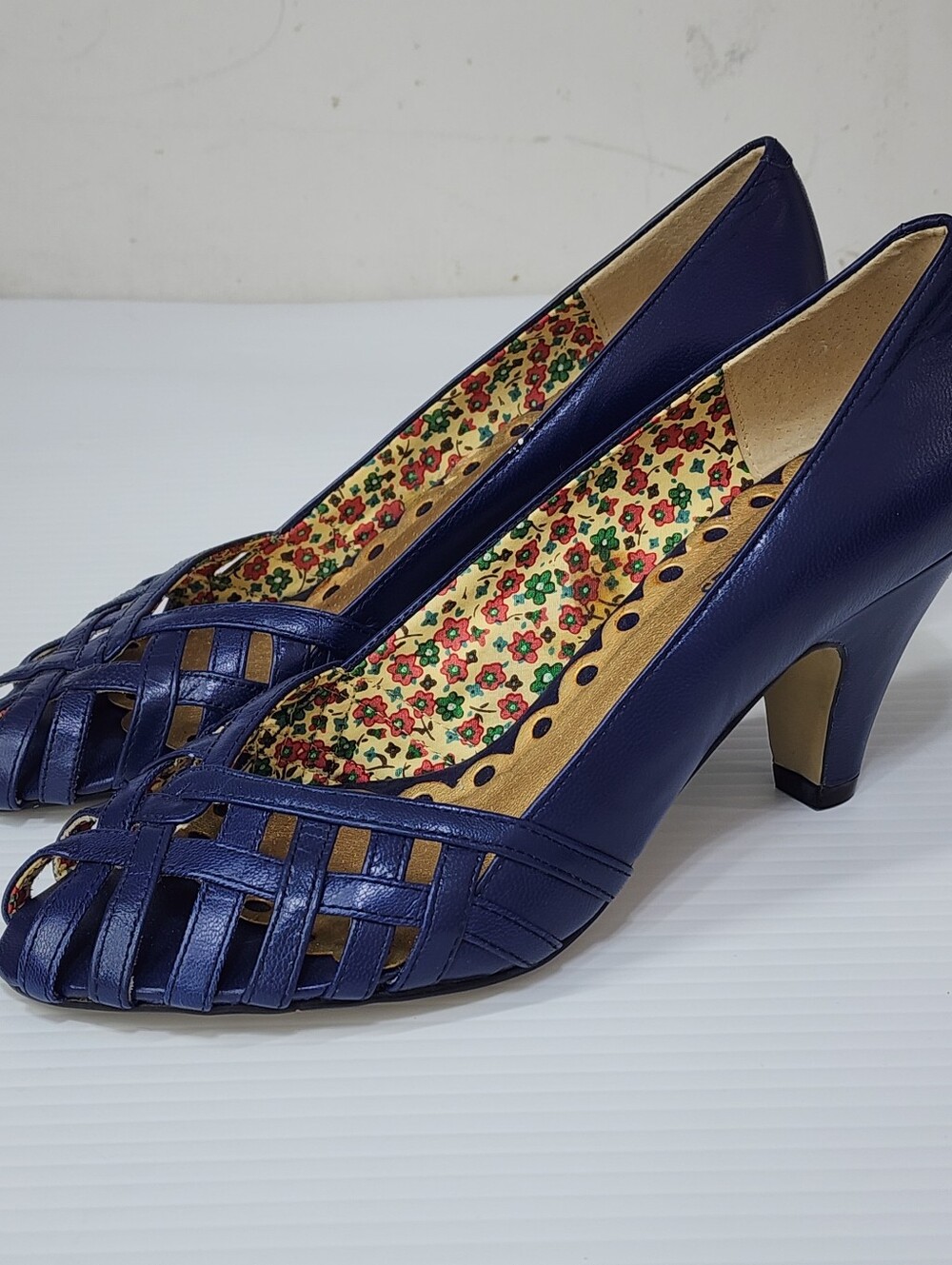 Seychelles Eyeliner Pump High Heels